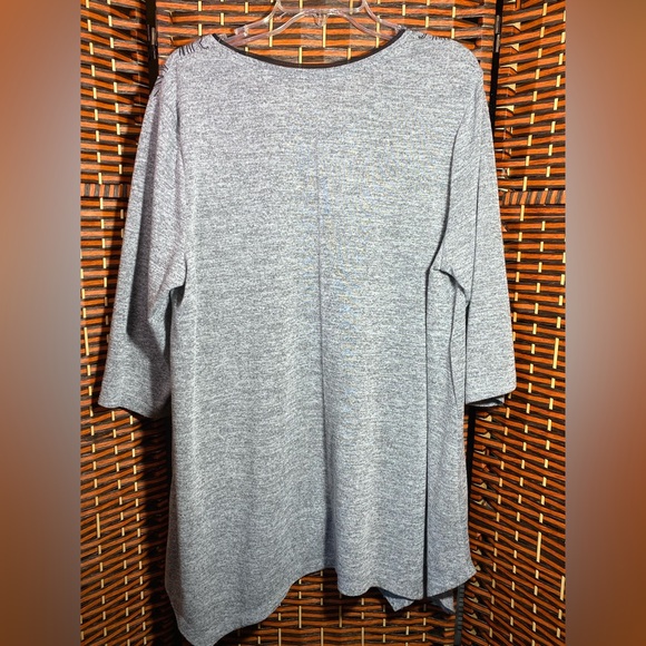 Catherine’s Embellished Tunic Top 1X Gray 3/4 Sleeve Asymmetrical Hem Plus Size - Picture 5 of 7